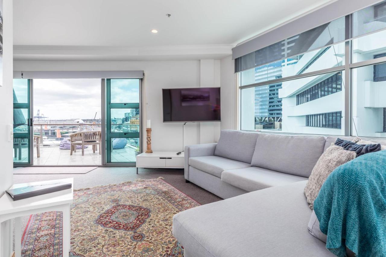 Appartement Stunning Waterfront Location With Huge Balcony! à Auckland Extérieur photo